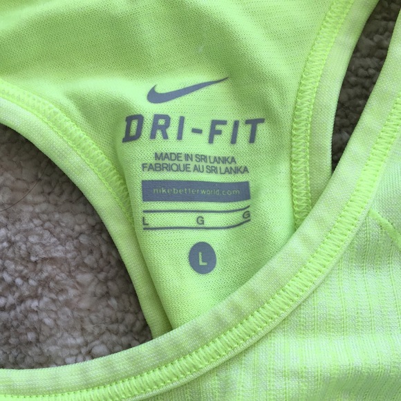 Nike yellow tank - Picture 2 of 5